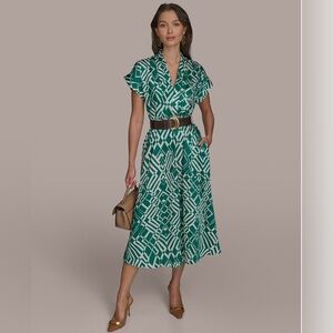 Donna Karan Women's Short-Sleeve Printed V-Neck A-Line Belted Dress. Sz 8. NWT